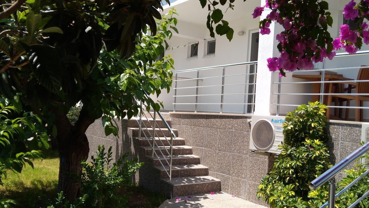 Akkum Gezer Motel Marmaris Exterior photo